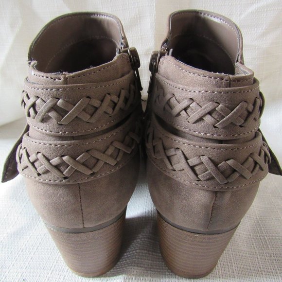Tan Size 7.5 Ankle Boots - Picture 5 of 5